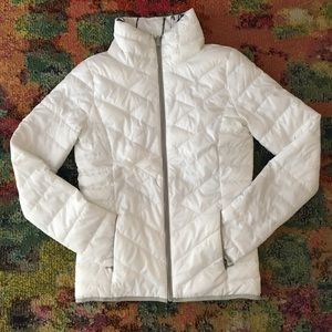 Reversible puffer/ puffy jacket